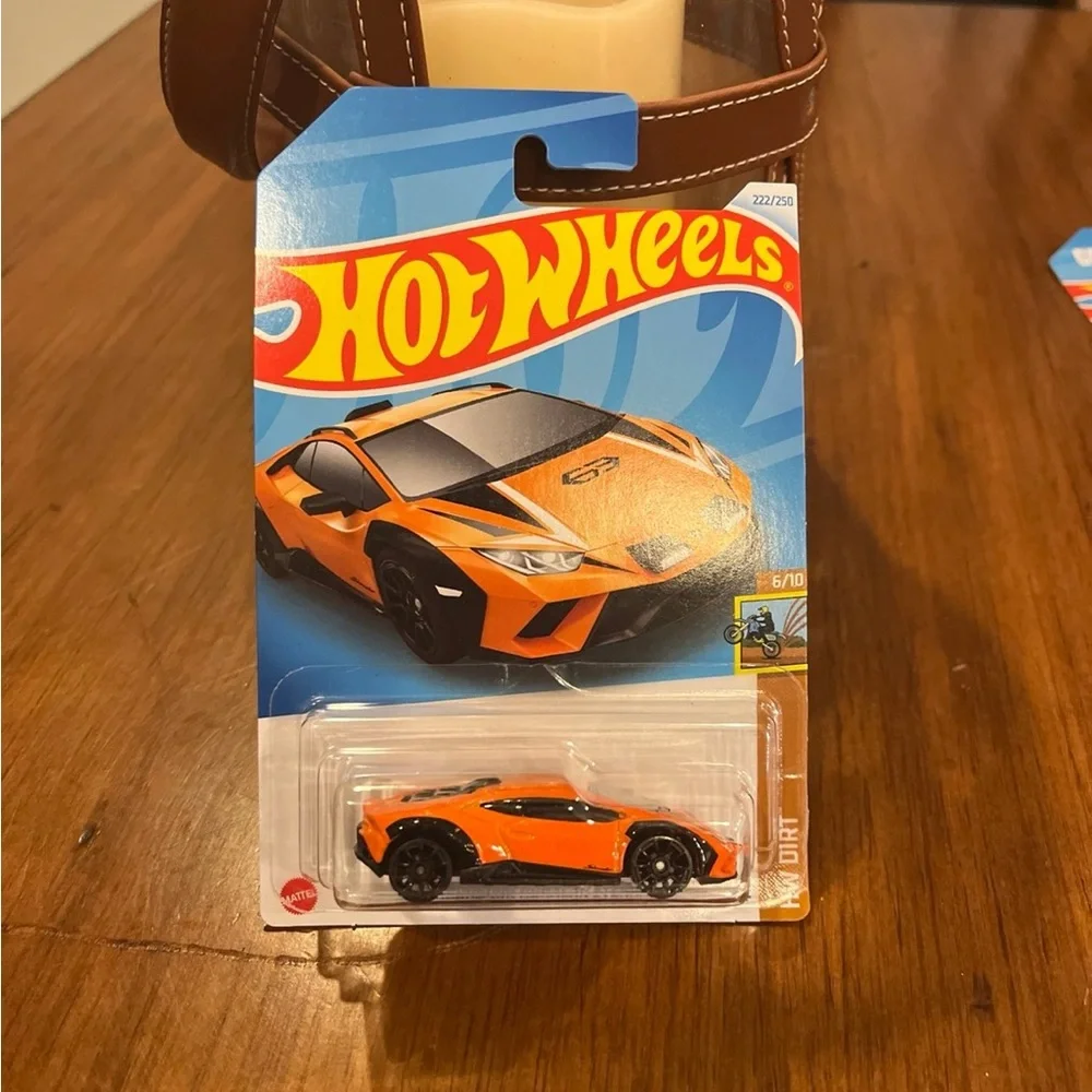 Hot Wheels Lamborghini Huracan Sterrato toy car new orange 1/64 Mattel
